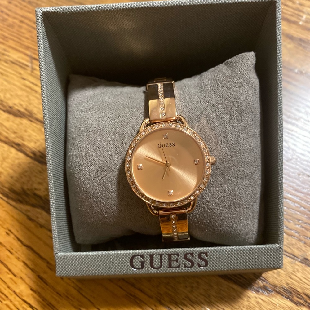 Guess Watch Rose Gold